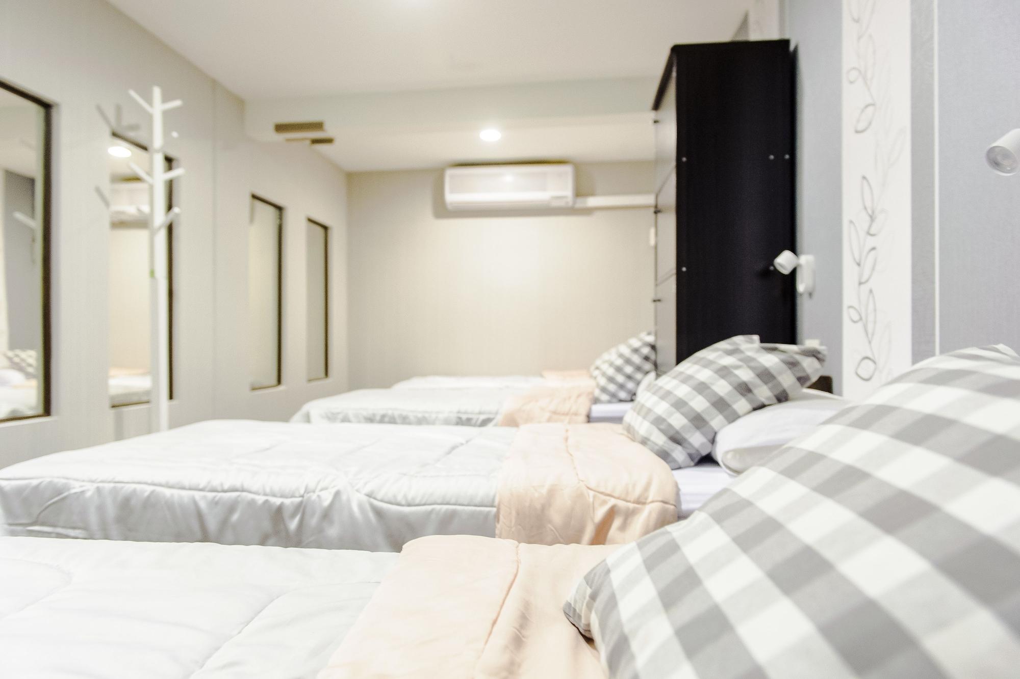 I-Sleep Silom Hostel Μπανγκόκ Εξωτερικό φωτογραφία