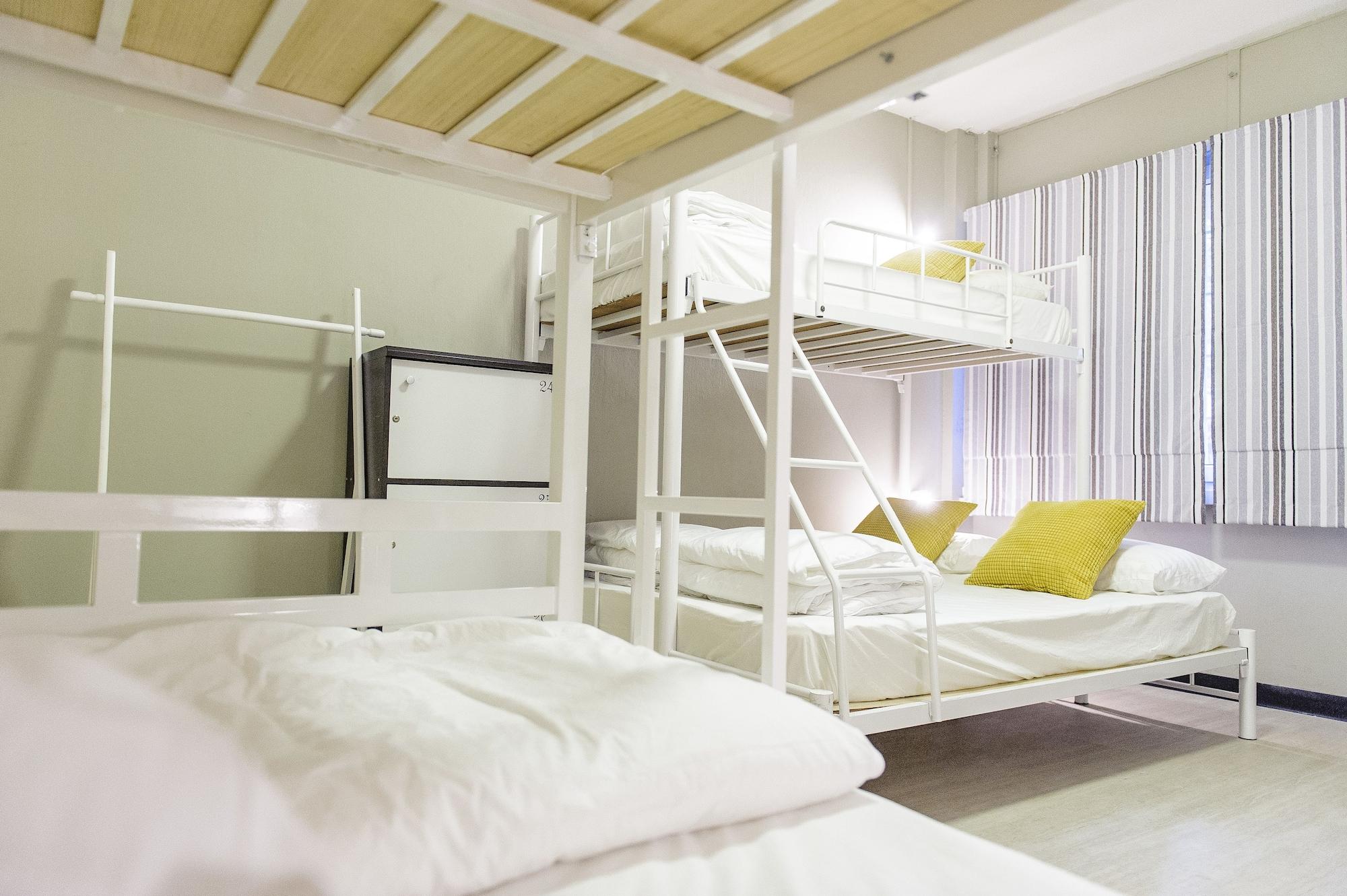 I-Sleep Silom Hostel Μπανγκόκ Εξωτερικό φωτογραφία