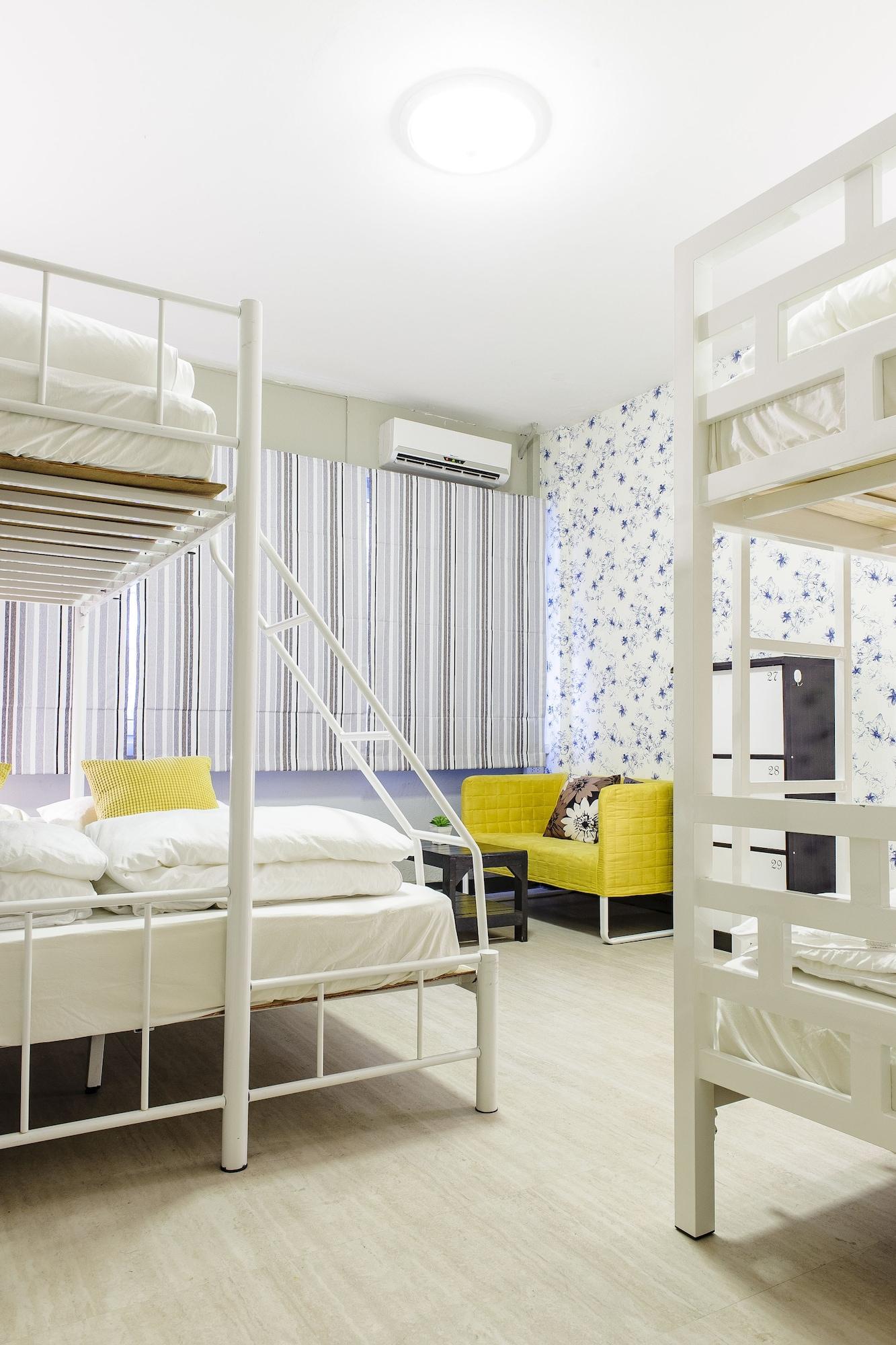 I-Sleep Silom Hostel Μπανγκόκ Εξωτερικό φωτογραφία