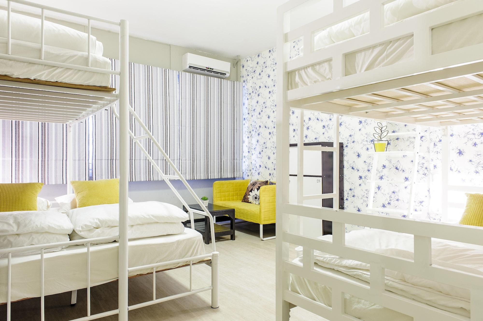 I-Sleep Silom Hostel Μπανγκόκ Εξωτερικό φωτογραφία