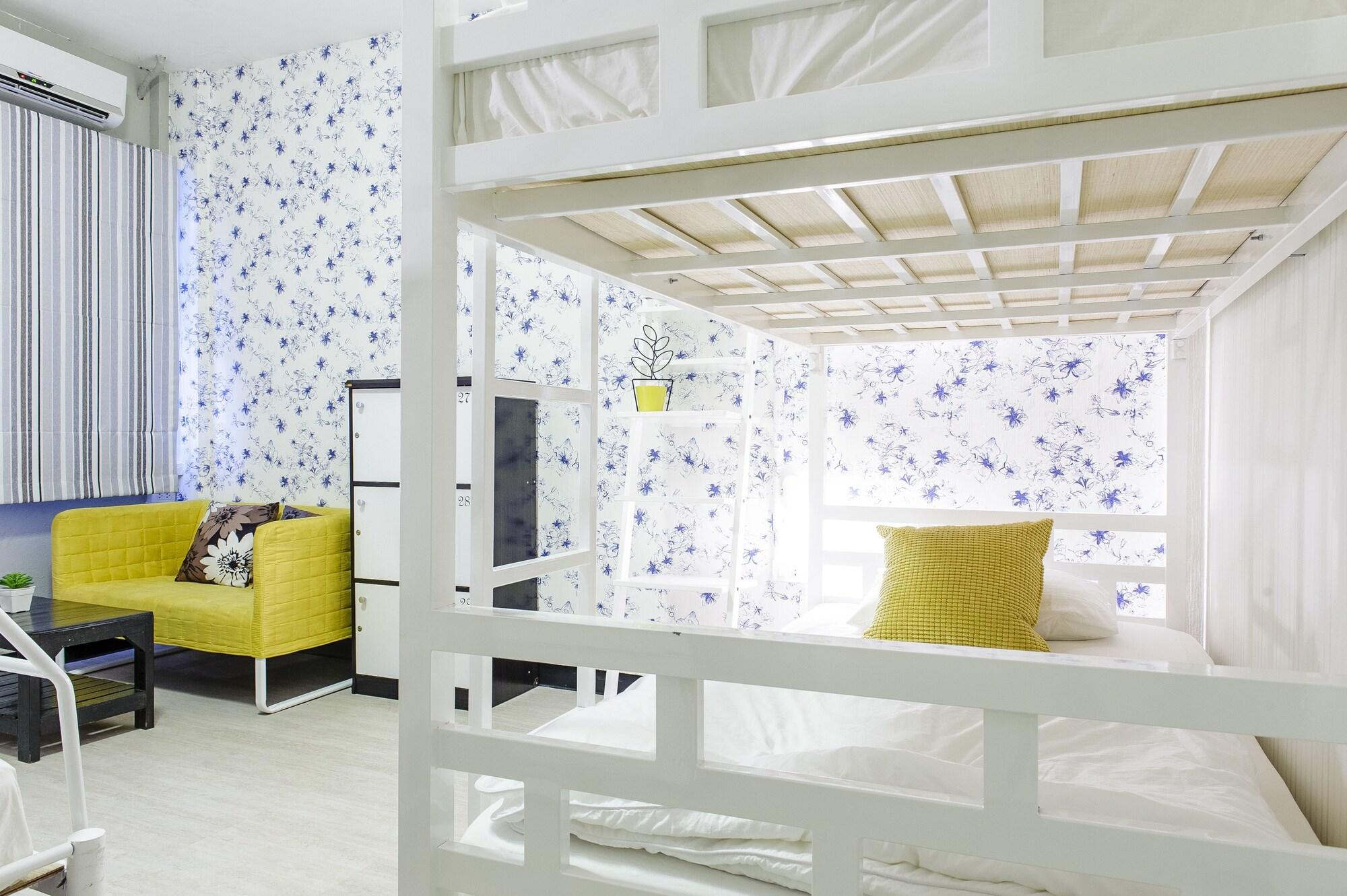 I-Sleep Silom Hostel Μπανγκόκ Εξωτερικό φωτογραφία